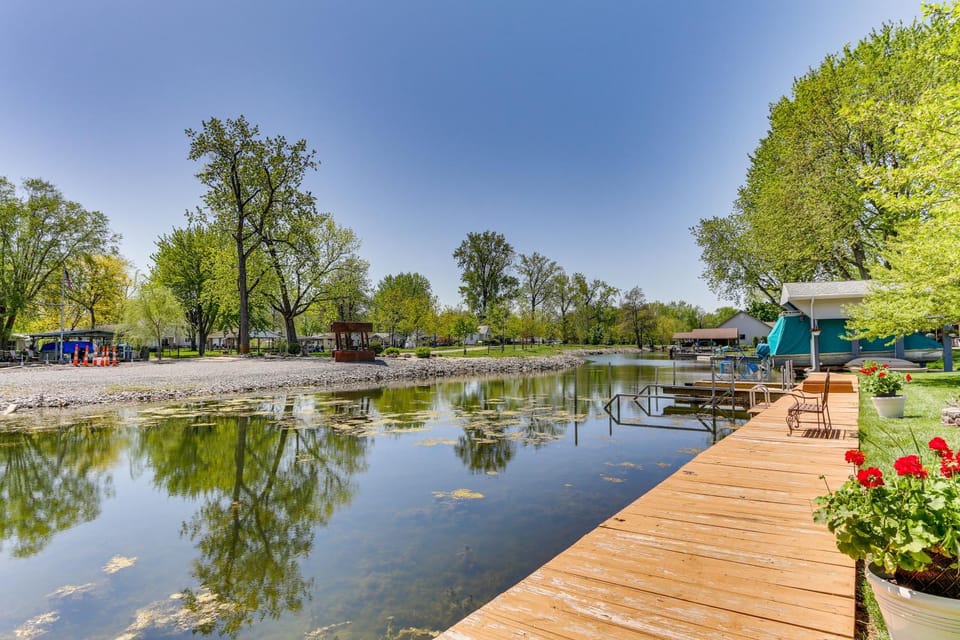 Indian Lake Vacation Rental with Fire Pit and Sauna House in Indian Lake