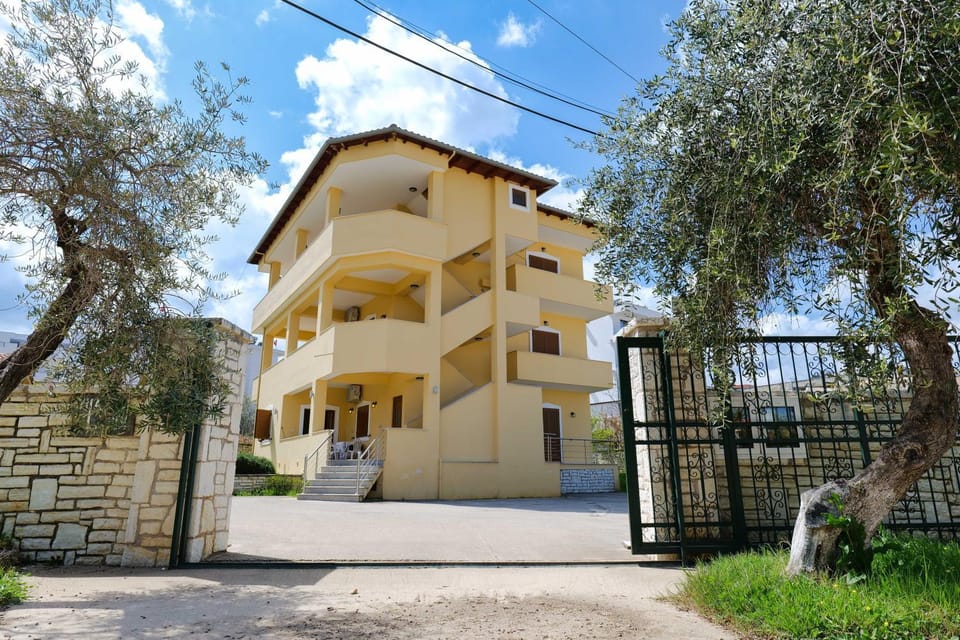 Property building, Day