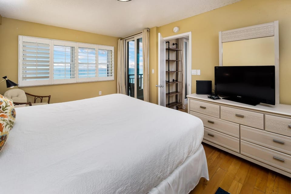 Nautilus 1505 - Gulf Front 1 Bedroom - 5th Floor House in Okaloosa Island
