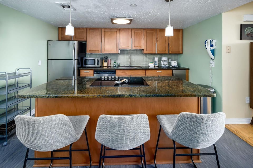 Nautilus 1505 - Gulf Front 1 Bedroom - 5th Floor House in Okaloosa Island