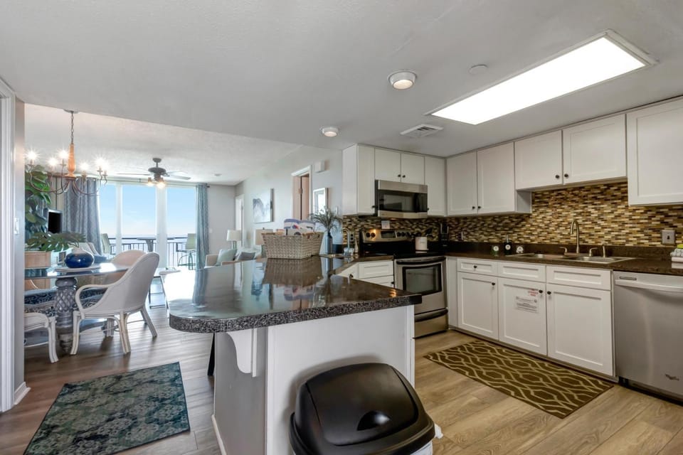 Nautilus 1602 - Gulf Front 1 BR - 6th Floor House in Okaloosa Island