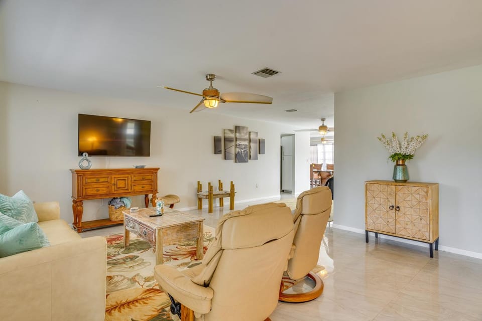Heated Pool: Canal-Front Rotonda West Retreat House in Rotonda West