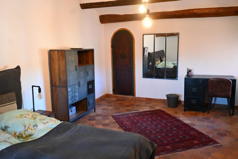 Bedroom, wardrobe