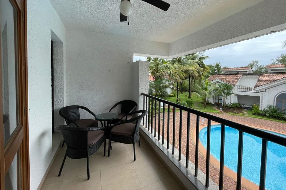 Balcony/Terrace, Swimming pool