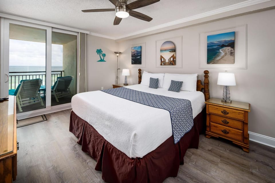 Nautilus 1604 - Gulf Front 2 BR 2 BA - 6th Floor House in Okaloosa Island