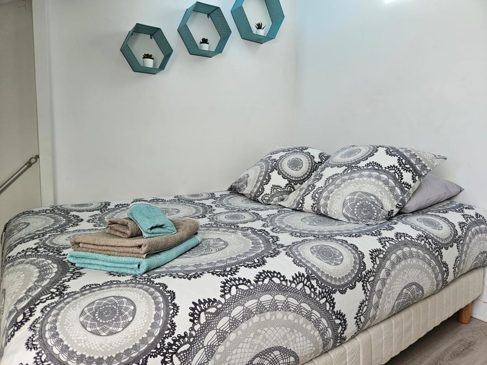 Centre de Nice : Studio rénové, climatisé et calme Apartment in Nice