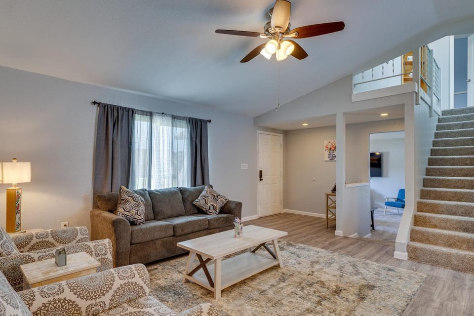 Screened-In Lanai + Yard: Port Charlotte Retreat House in North Port