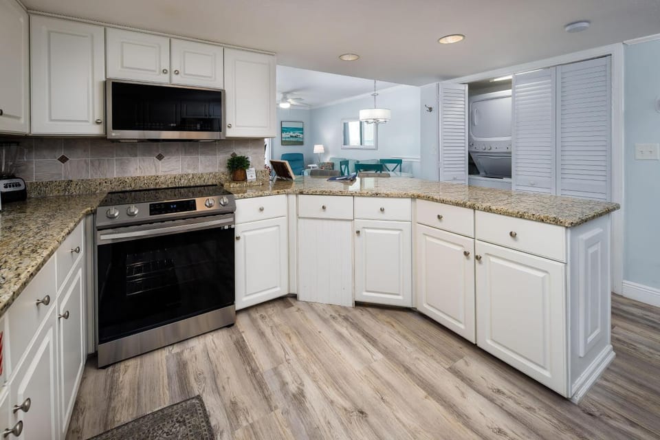 Nautilus 2308 Gulf View 3rd FLR 2 BR 2 BA House in Okaloosa Island