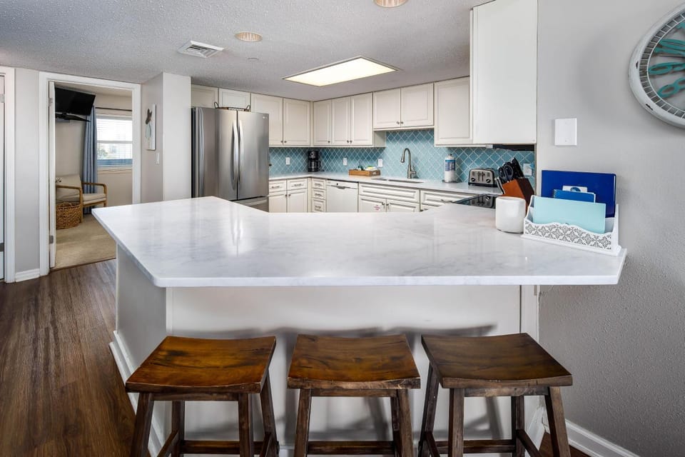 Nautilus 2610 Gulf View 6th Flr 2 BR 2 BA House in Okaloosa Island