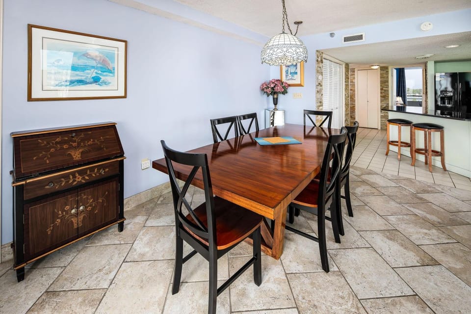 Nautilus 1704 Gulf Front 2 BR Large Penthouse 7th Flr House in Okaloosa Island