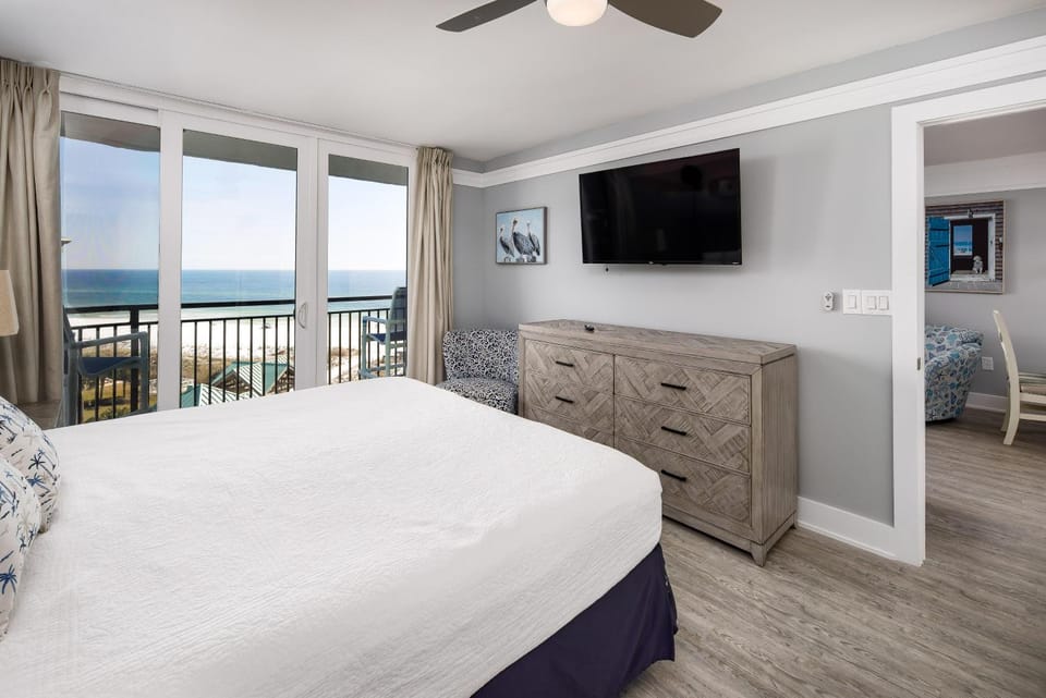 Nautilus 2710 Gulf View 7th Flr 2 BR 2 BA House in Okaloosa Island