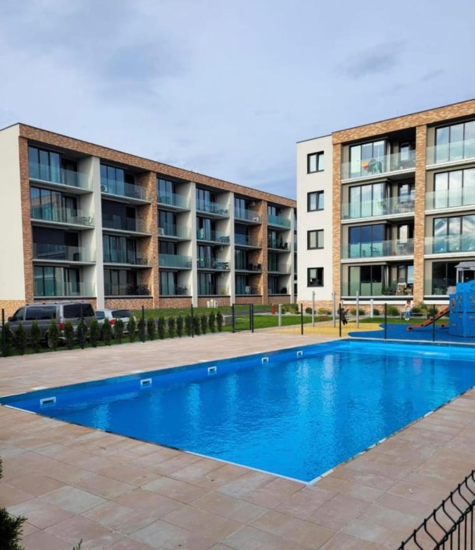Property building, Swimming pool