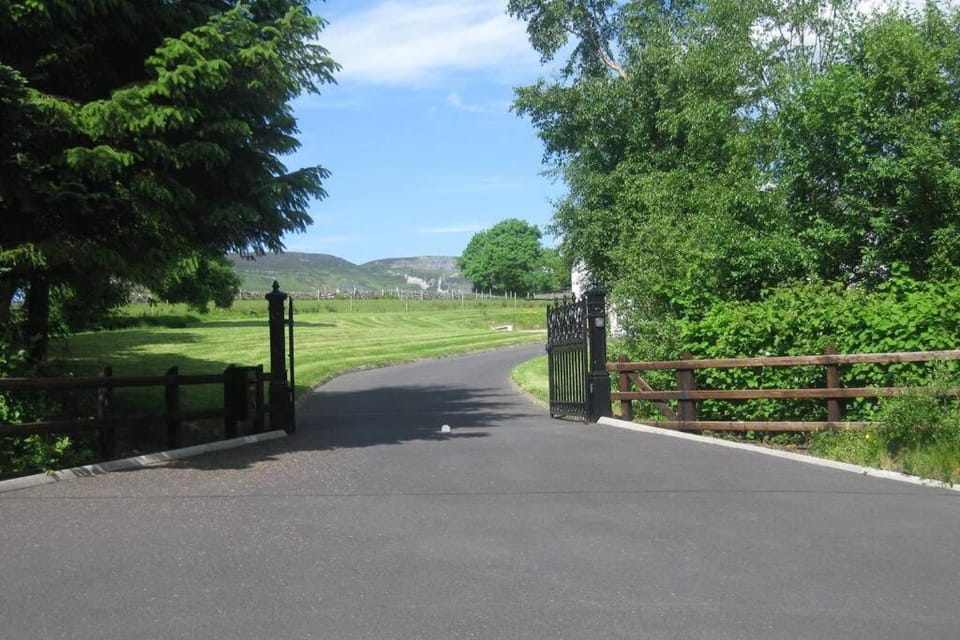 Peaceful, scenic family home House in County Sligo