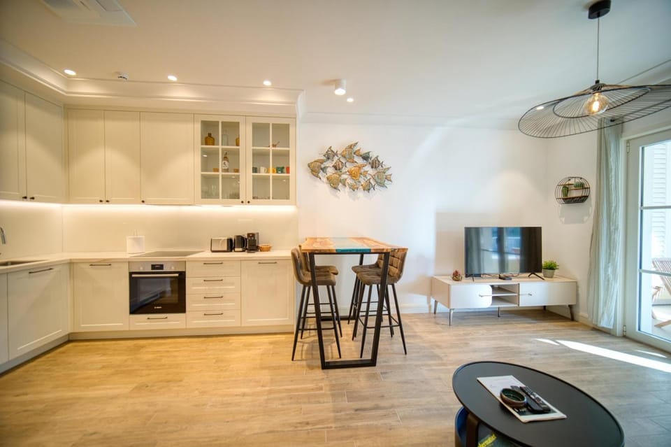 Lustica Bay Centrale by 2BHome Apartment in Kotor Municipality