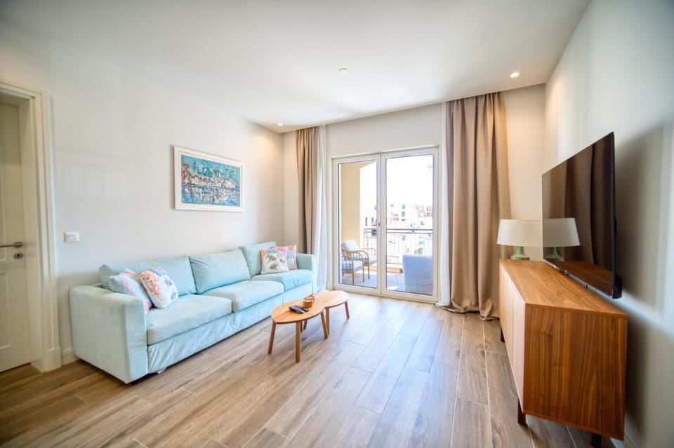 Lustica Bay Centrale by 2BHome Apartment in Kotor Municipality