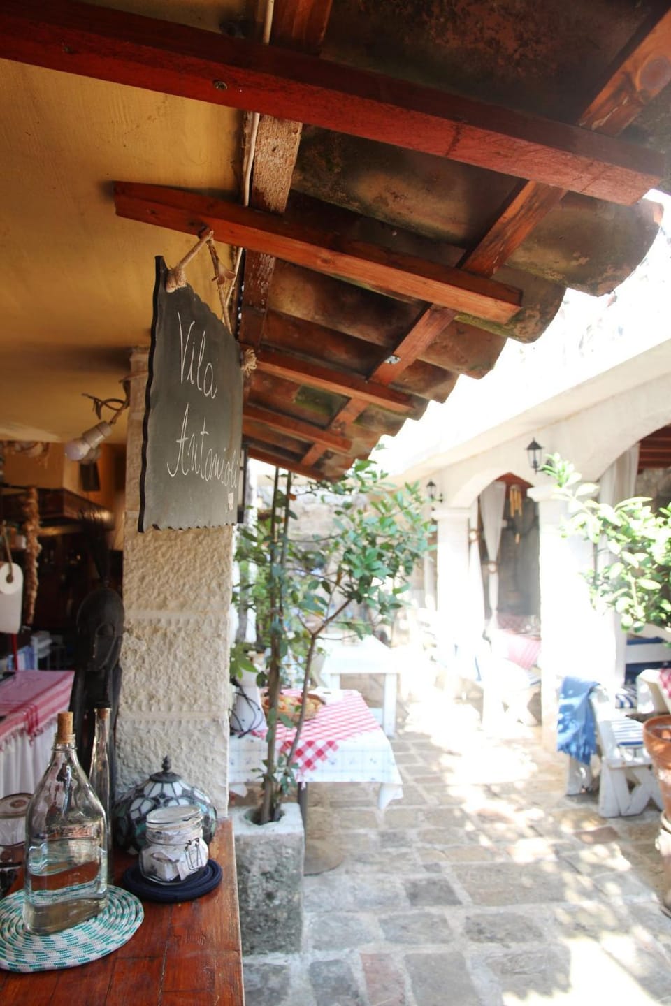 Best Location Old Town Budva Rooms Bed and Breakfast in Budva