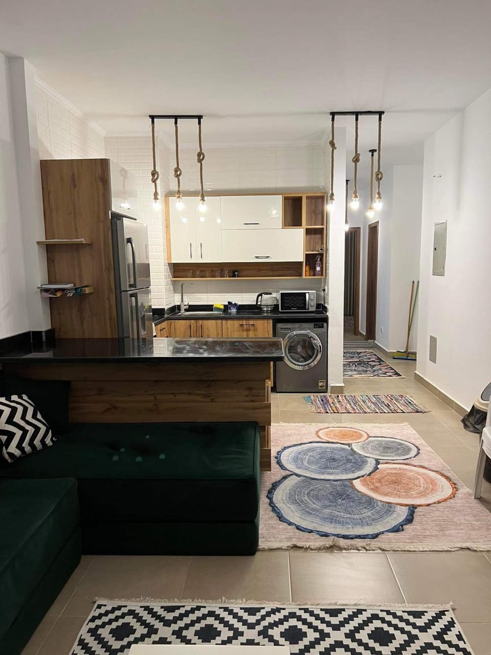 Kitchen or kitchenette, Living room, Seating area, Dining area, minibar, oven, pet friendly