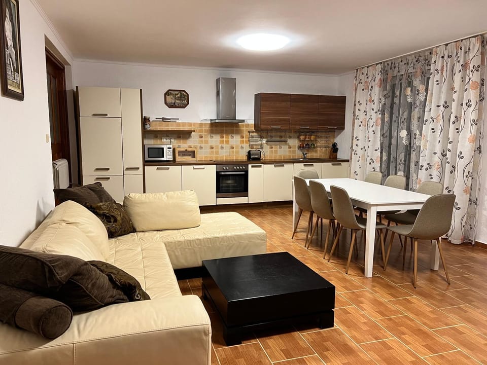 House with pool and sea view Apartment in Ulcinj Municipality