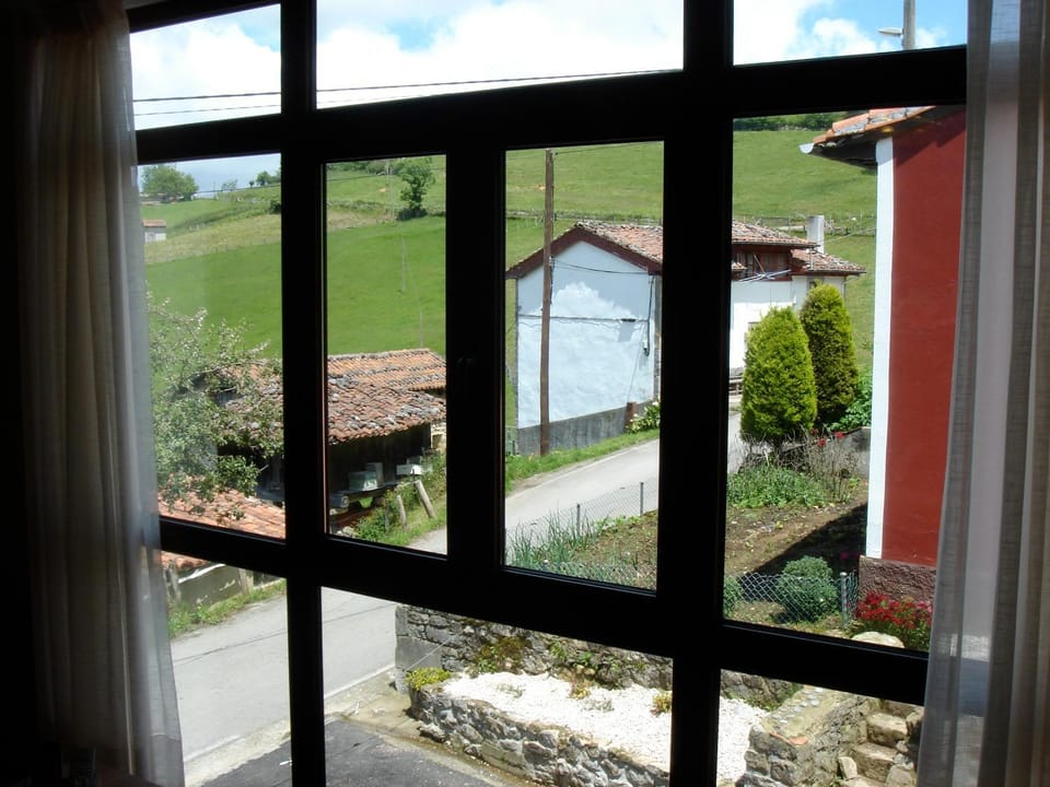 Casa Rural La LLosina Country House in Asturias