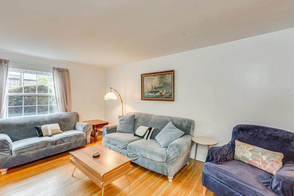 4 Mi to Downtown Pittsburgh: Family Home w/ Patio House in Pittsburgh