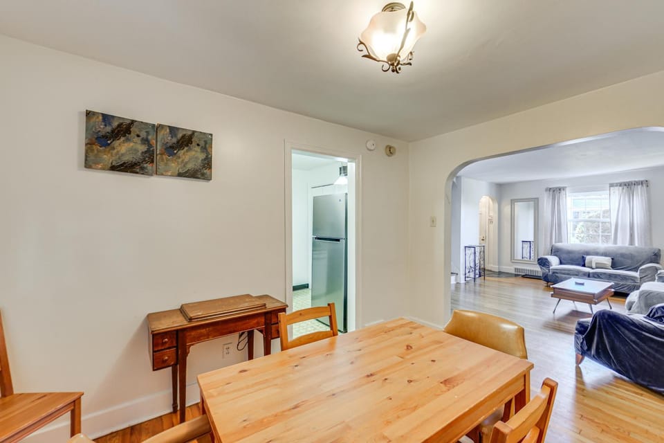 4 Mi to Downtown Pittsburgh: Family Home w/ Patio House in Pittsburgh