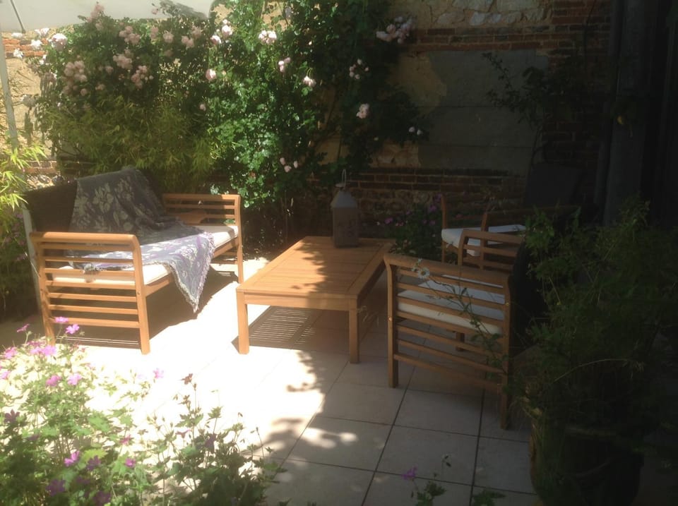 Garden, Balcony/Terrace