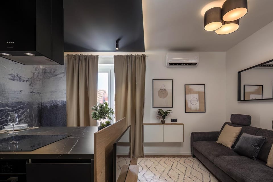 Living room, Seating area, air conditioner