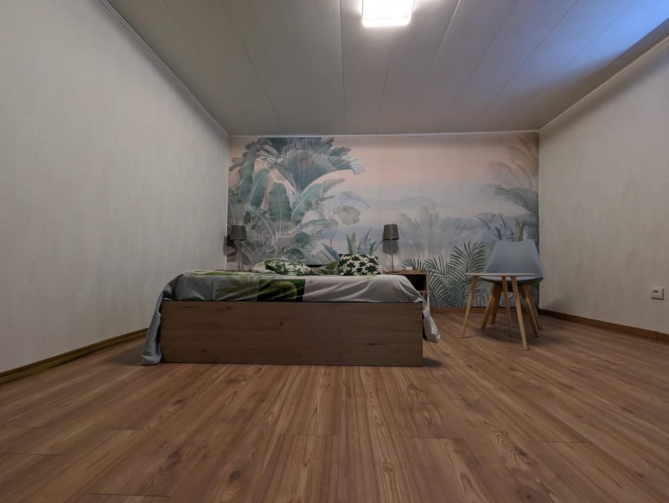 Seating area, Bedroom