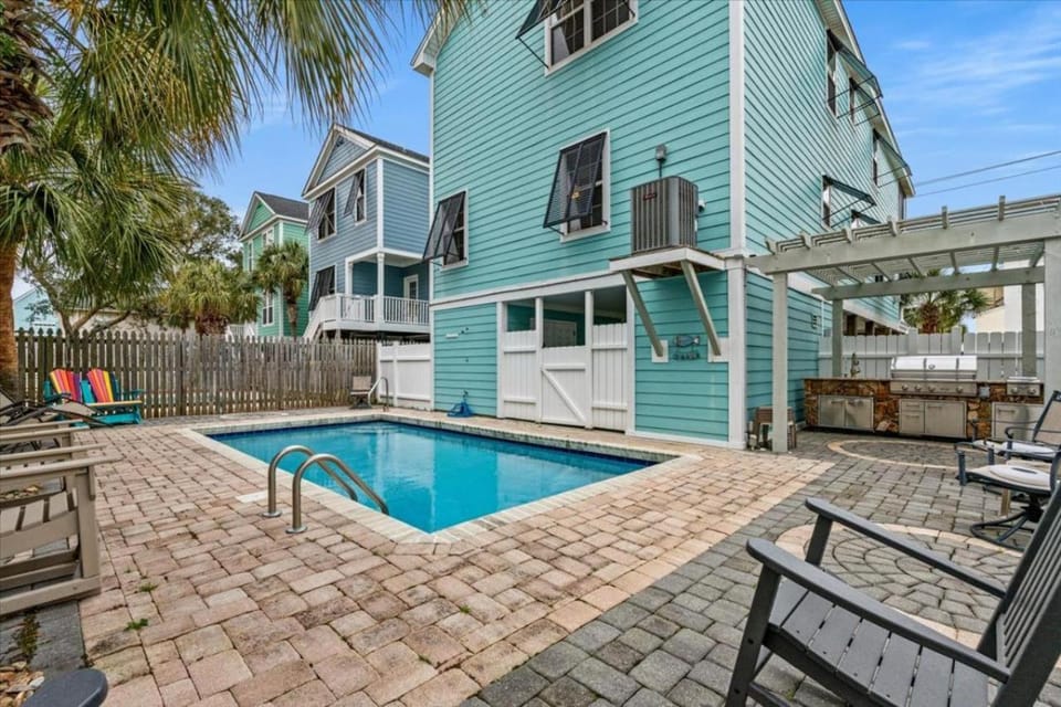 Dolphin Retreat House in Surfside Beach