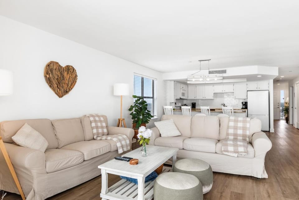 Surf Master Unit 1207 House in Garden City