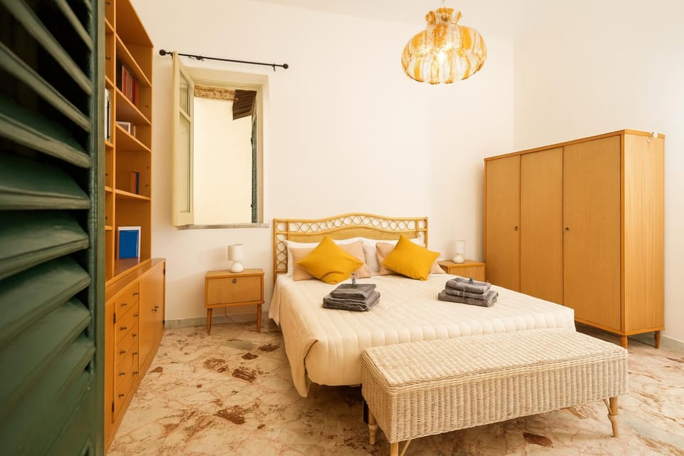 - Palermo - Sferracavallo sul mare Apartment in Palermo