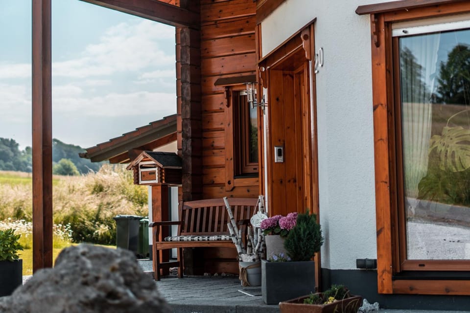 Steewer Landhaus gemütliche Ferienwohnung bis 6 Pers in ruhiger Ortsrandlage Apartment in Rhineland-Palatinate