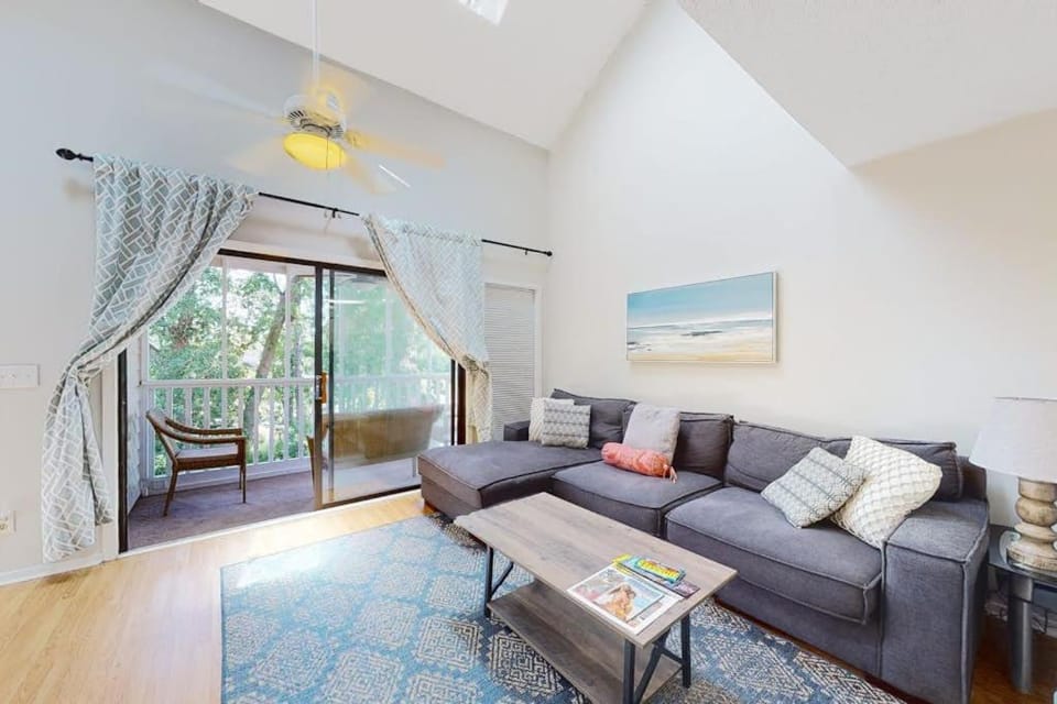 Beach Golfer's Nest House in Little River