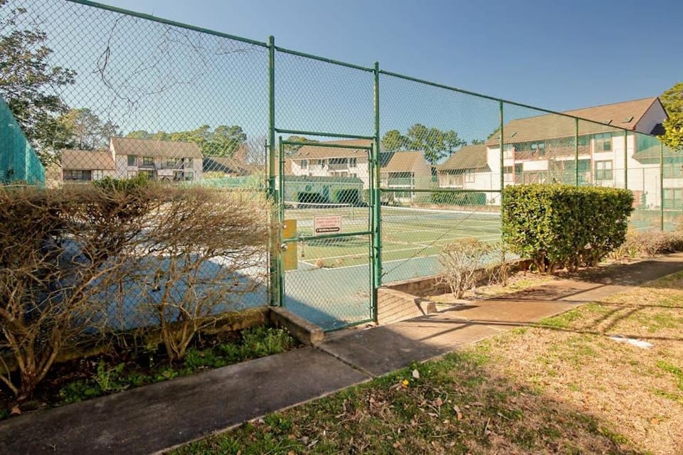 Beach Golfer's Nest House in Little River
