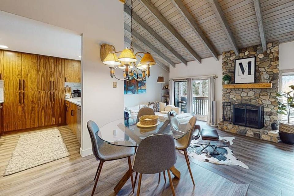 Mountain Modern Escape Apartment in Sun Valley