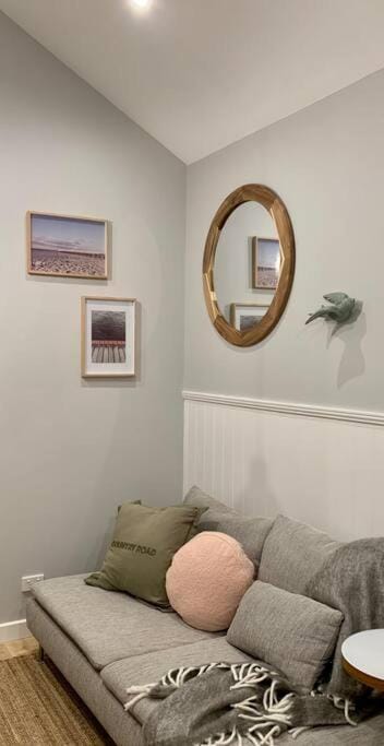 Stylish Geelong Cabin - Your home away from home Cabin in Geelong