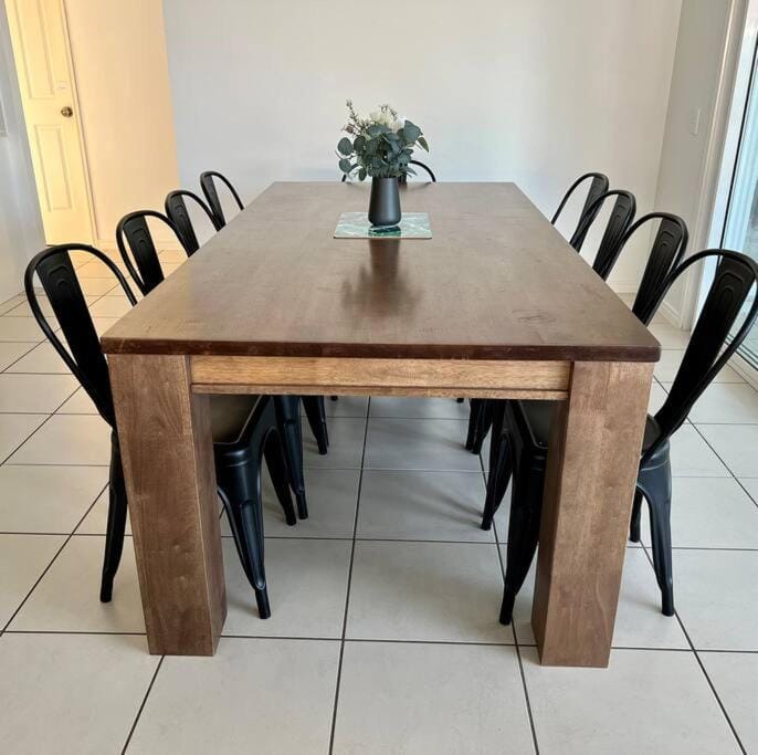 Sandstone Pt Pet friendly 4-bedroom home House in Sandstone Point