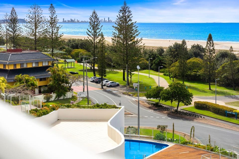 Kirra Beach Apartment in Bilinga