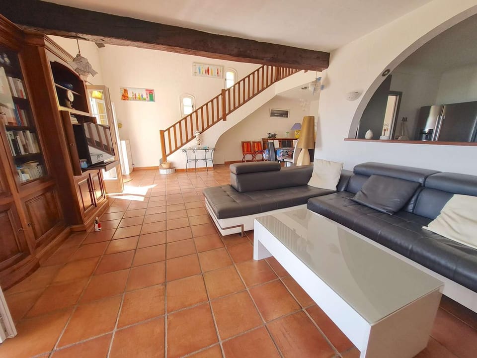 Villa spacieuse avec piscine et vue mer à Cavalaire - FR-1-226B-147 Villa in Cavalaire-sur-Mer