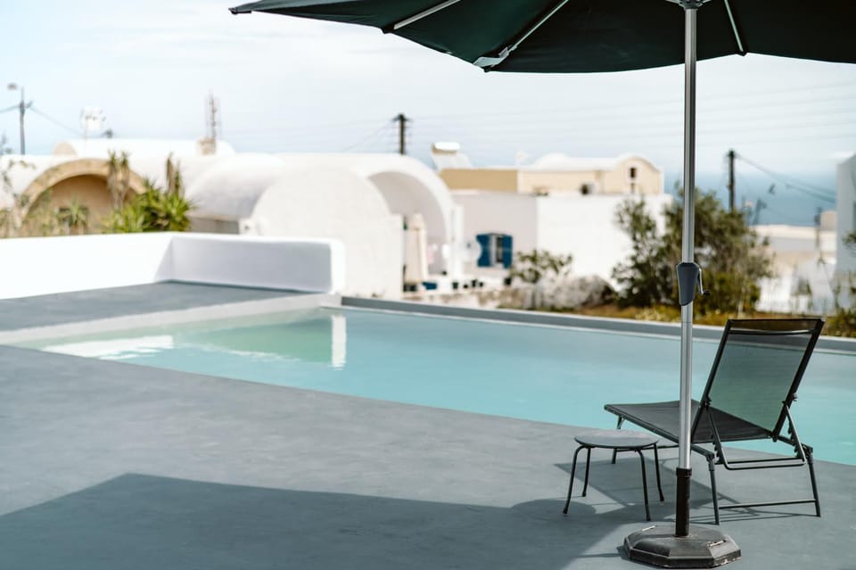 Day, Pool view, Swimming pool, sunbed