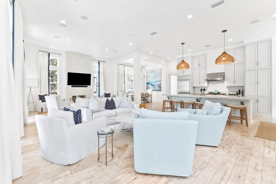 Sapphire Sunset- 6BR 6,5BTH & 6 Seater Golf Cart in the Lake District of WaterColor home House in Seaside