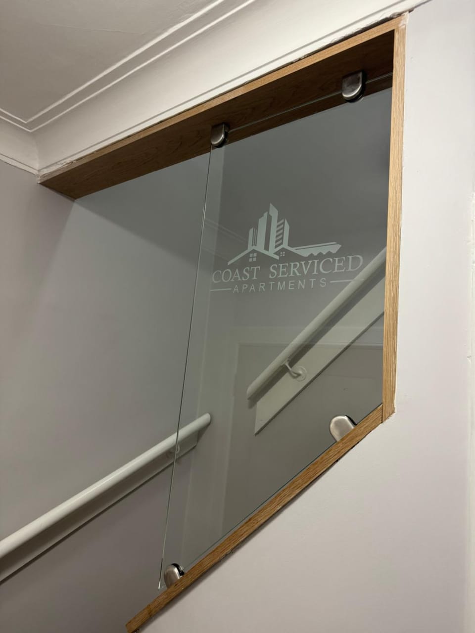 Spacious 2BR Apartment - Sleeps 4 - Parking & Pets - Coast Serviced Apartments - Enquire for Trade & Long stays Apartment in Wick