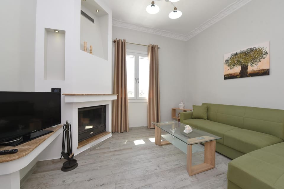 AGNI'S HOUSE House in Decentralized Administration of the Aegean