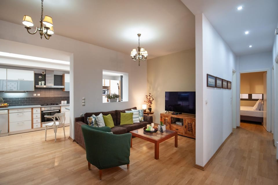 TV and multimedia, Kitchen or kitchenette, Living room