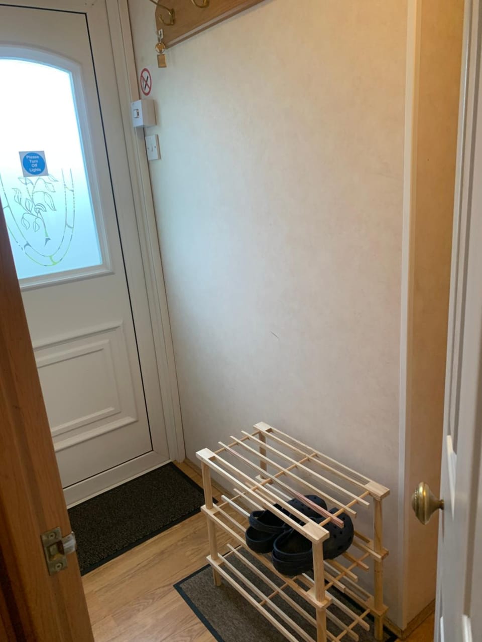 Farm stay caravan on working farm Apartment in England