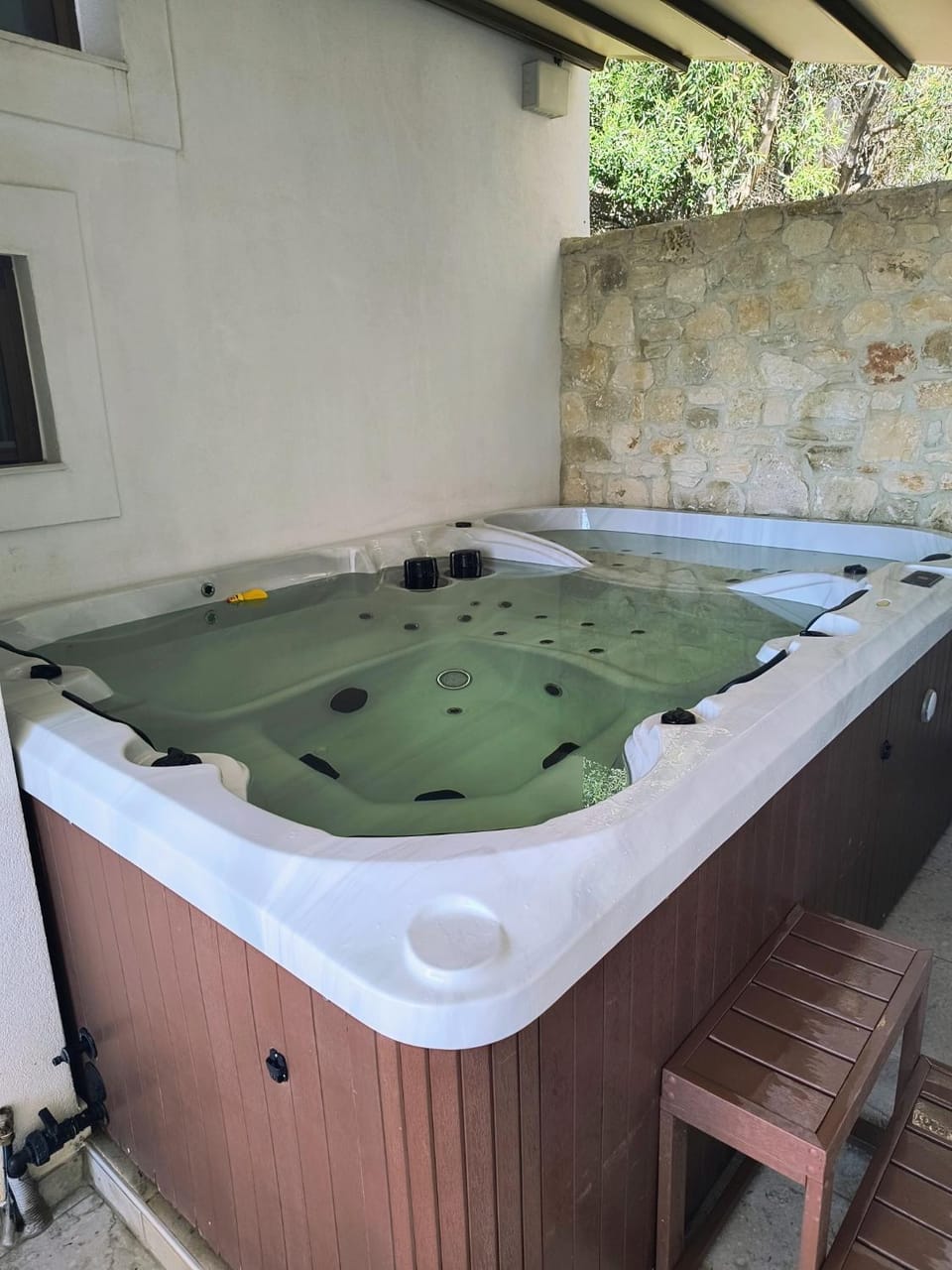 Garden, Hot Tub, Garden view