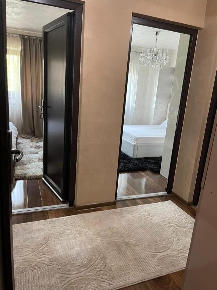 Apartament lux ultracentral Apartment in Craiova