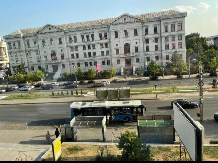 Apartament lux ultracentral Apartment in Craiova