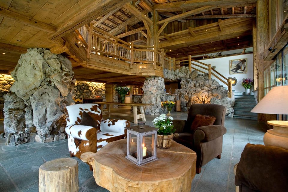 Restaurant/places to eat, Lobby or reception