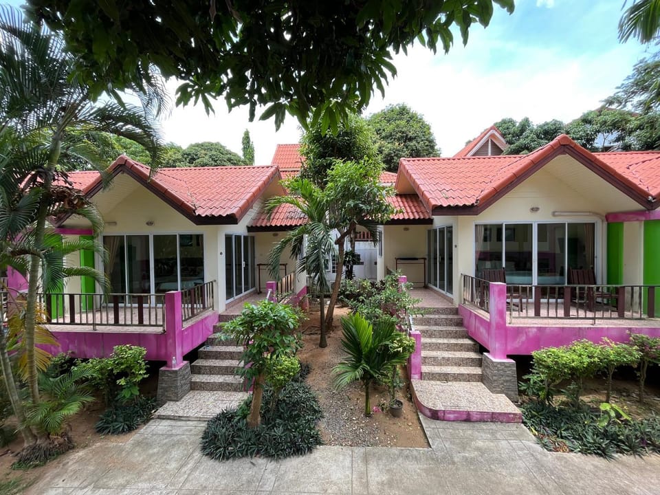 Property building, Day